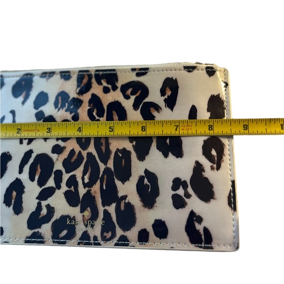 New Kate Spade animal print make up travel bag clutch - Picture 6 of 7